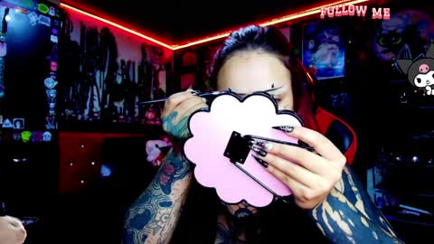      online show from 11, 4, 2026