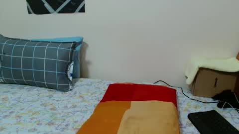 Snapshot of jannie_e chatting on 7, 11, 2025 Jannie online show from 7, 11, 2025