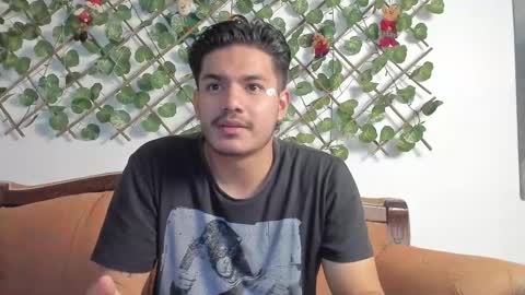 Snapshot of janus_m chatting on 19, 12, 2024 janus_m online show from 19, 12, 2024