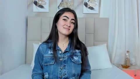 Snapshot of jaslyn__smith chatting on 31, 12, 2024 Jaslyn online show from 31, 12, 2024