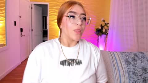 Snapshot of jasmiinevans chatting on 5, 1, 2025 Jasmin Evans online show from 5, 1, 2025