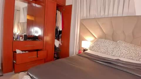 Snapshot of jasmin_melons chatting on 18, 6, 2026 jasmin_melons online show from 18, 6, 2026