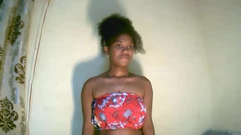 Snapshot of jasminah176750 chatting on 3, 10, 2025 jasminah176750 online show from 3, 10, 2025