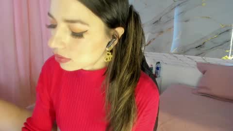 Snapshot of jasmine_hyper_1 chatting on 26, 12, 2024 Jas online show from 26, 12, 2024