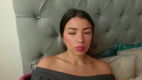 Snapshot of jasmine_hyper_1 chatting on 19, 9, 2025 Jas online show from 19, 9, 2025