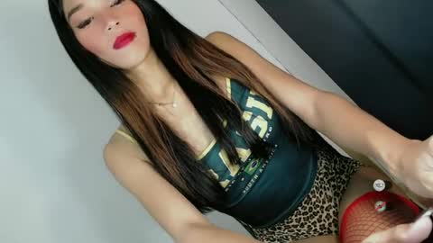 Snapshot of jasmine_on_live chatting on 7, 7, 2026 CUTE JANNA online show from 7, 7, 2026