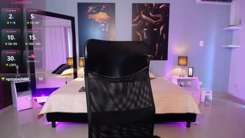 Instagram jasminecampbell1  online show from 16, 10, 2025