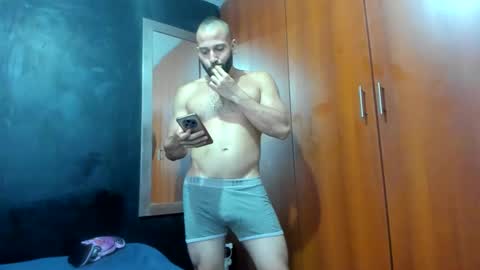 Snapshot of jasonmartiinez chatting on 2, 12, 2025 online show from 2, 12, 2025