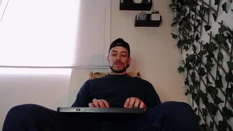 Snapshot of jasson_king01 chatting on 11, 2, 2025 JKing online show from 11, 2, 2025