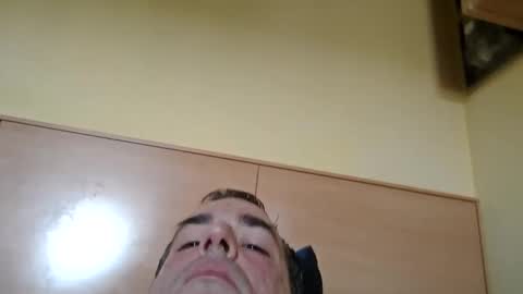 Snapshot of javier83max chatting on 30, 5, 2026 javier83max online show from 30, 5, 2026