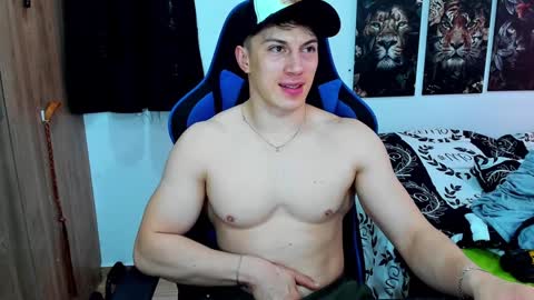 Snapshot of javiersexymann chatting on 6, 12, 2024 Javier online show from 6, 12, 2024