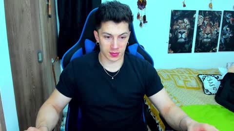 Snapshot of javiersexymann chatting on 5, 1, 2025 Javier online show from 5, 1, 2025