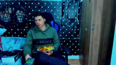 Snapshot of javiersexymann chatting on 17, 12, 2025 Javier online show from 17, 12, 2025