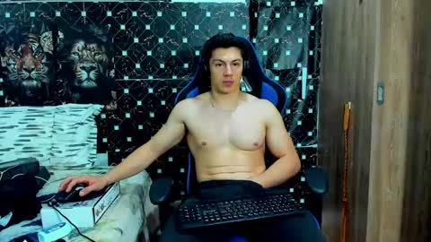 Snapshot of javiersexymann chatting on 5, 5, 2026 Javier online show from 5, 5, 2026
