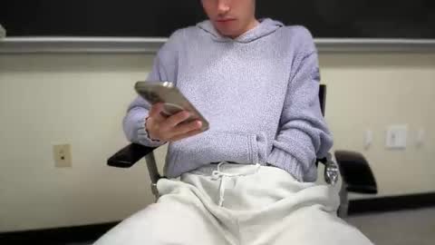 Snapshot of jaxsongray77 chatting on 28, 4, 2026 jaxsongray77 online show from 28, 4, 2026