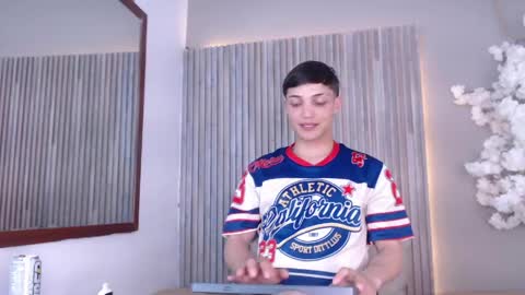 Snapshot of jay_smile chatting on 6, 6, 2026 JAY online show from 6, 6, 2026