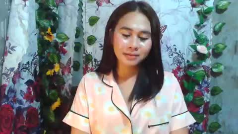Snapshot of jayca20880 chatting on 27, 7, 2026 JAYCA online show from 27, 7, 2026