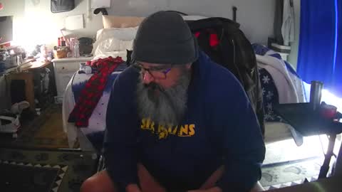 Grand Zaddy or Jay its casual online show from 15, 5, 2026