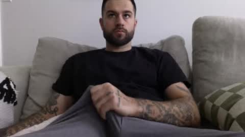 Snapshot of jayg333 chatting on 5, 12, 2025 jayg333 online show from 5, 12, 2025