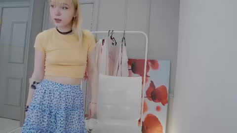 Snapshot of jayne_weyne chatting on 2, 12, 2025 Jayne online show from 2, 12, 2025