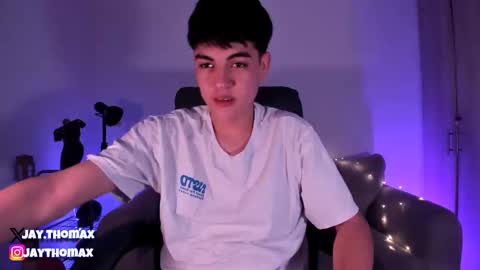 Snapshot of jaythomax chatting on 1, 2, 2025 jaythomax online show from 1, 2, 2025