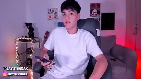 Snapshot of jaythomax chatting on 19, 2, 2025 jaythomax online show from 19, 2, 2025