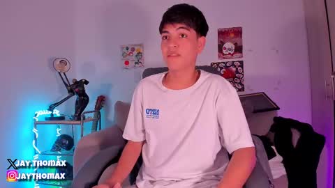 Snapshot of jaythomax chatting on 2, 3, 2025 jaythomax online show from 2, 3, 2025