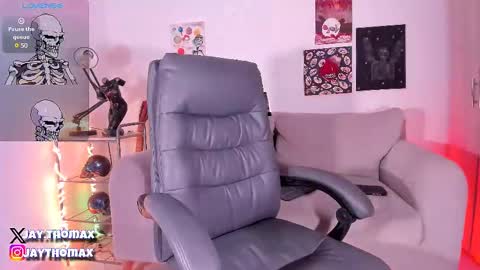 Snapshot of jaythomax chatting on 4, 3, 2025 jaythomax online show from 4, 3, 2025