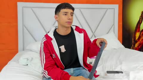 jaze_bradley online show from 5, 3, 2025