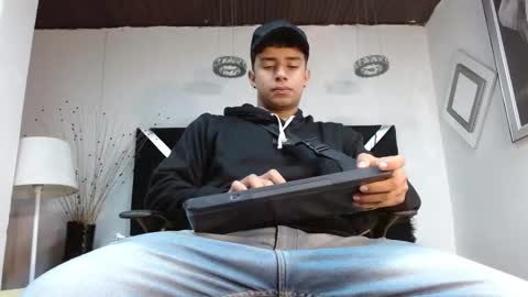 jaze_bradley online show from 12, 3, 2025