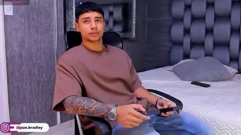 jaze_bradley online show from 23, 9, 2025