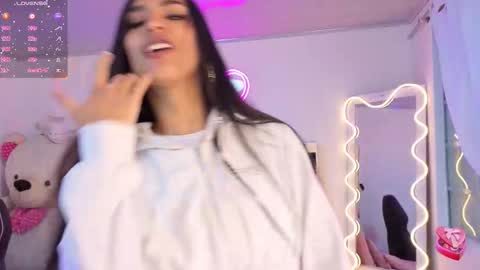 Jazmin  online show from 12, 11, 2025