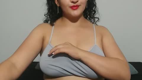 Snapshot of jazminepark chatting on 28, 11, 2025 JazminePark online show from 28, 11, 2025