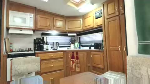 Snapshot of jccurves chatting on 25, 12, 2024 JCcurves online show from 25, 12, 2024