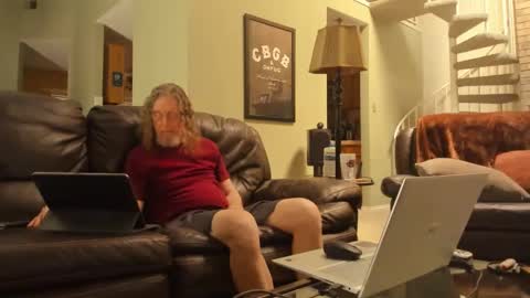 Snapshot of jdineuless chatting on 8, 2, 2025 JDinEuless online show from 8, 2, 2025