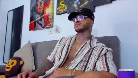 Snapshot of jean_lopez chatting on 7, 1, 2025 Jean axelcrow Modelo Independiente online show from 7, 1, 2025