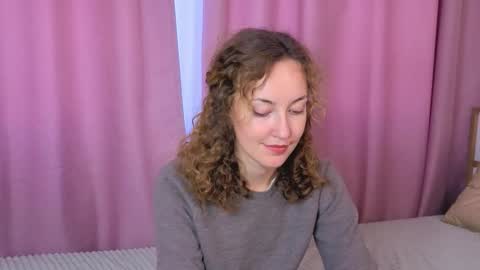 Snapshot of jeanetteswanson chatting on 9, 10, 2025 Kelly online show from 9, 10, 2025