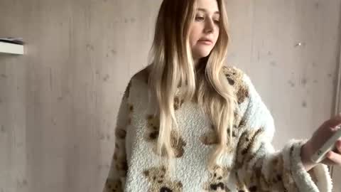 Snapshot of jeanninekalafut chatting on 26, 11, 2025 Anastasia online show from 26, 11, 2025