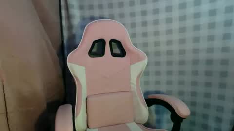 Snapshot of jeanny_babe chatting on 25, 5, 2026 jeanny_babe online show from 25, 5, 2026