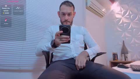 Jeanpiere online show from 11, 11, 2025