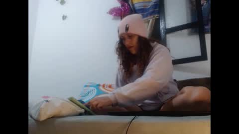 jeans_and_emma online show from 5, 10, 2025