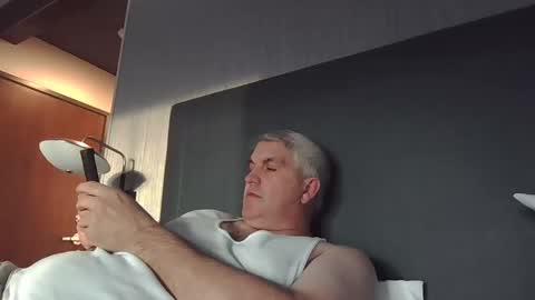 dadbody71 online show from 15, 2, 2025