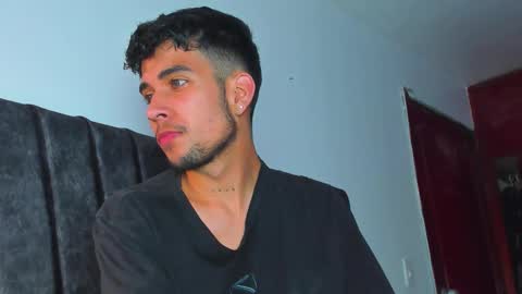 Snapshot of jei_cox chatting on 15, 10, 2025 jei online show from 15, 10, 2025