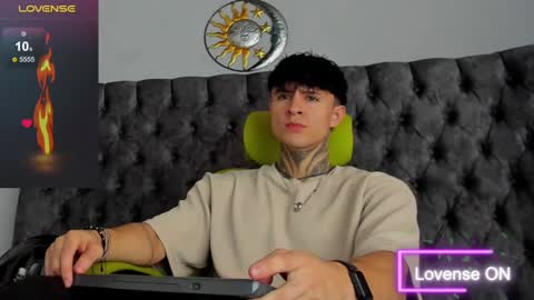 Snapshot of jeins_carter chatting on 26, 2, 2025 JC online show from 26, 2, 2025