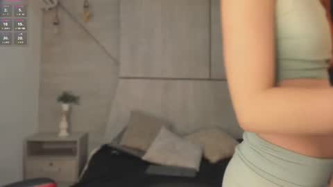 Snapshot of jenaa_ chatting on 17, 6, 2026 JEENA online show from 17, 6, 2026