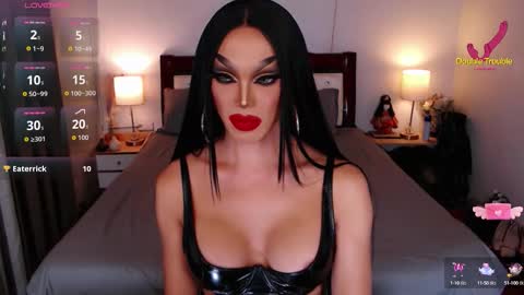 Snapshot of jenifers_body chatting on 24, 9, 2025 Queen Jenifer online show from 24, 9, 2025
