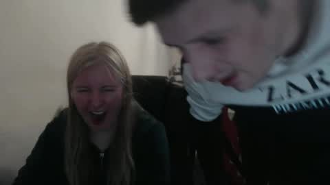 Snapshot of jenisandpeter chatting on 2, 5, 2026 JenisAndPeter online show from 2, 5, 2026