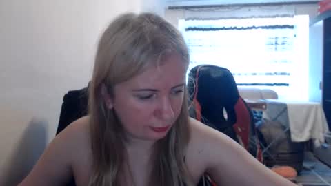Snapshot of jenisandpeter chatting on 17, 6, 2026 JenisAndPeter online show from 17, 6, 2026