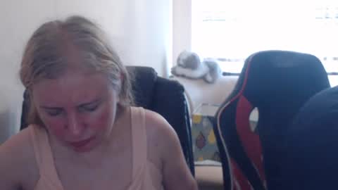 Snapshot of jenisandpeter chatting on 30, 6, 2026 JenisAndPeter online show from 30, 6, 2026