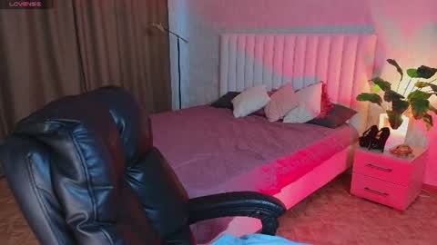 Snapshot of jenna_adams_ chatting on 15, 6, 2026 jenna_adams_ online show from 15, 6, 2026